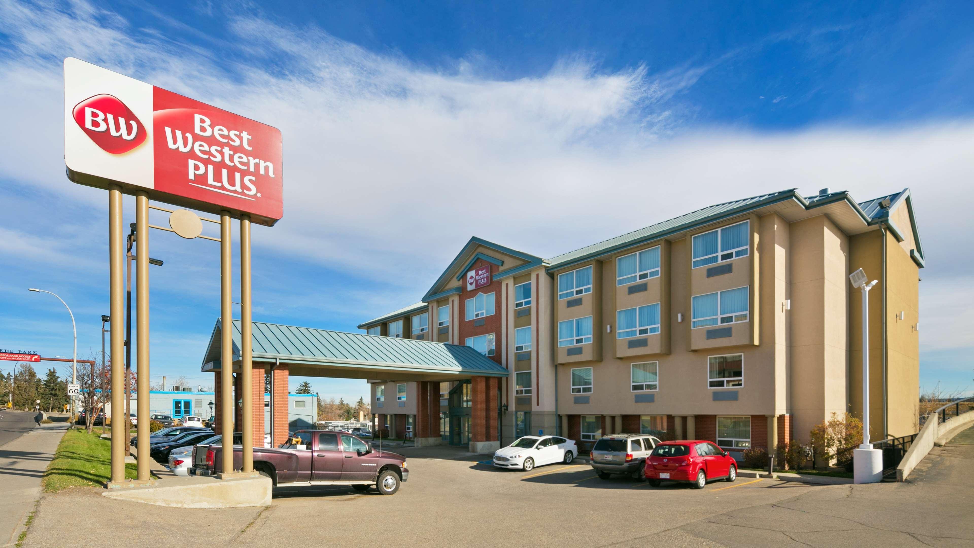 Best Western Plus Calgary Centre Inn Bagian luar foto
