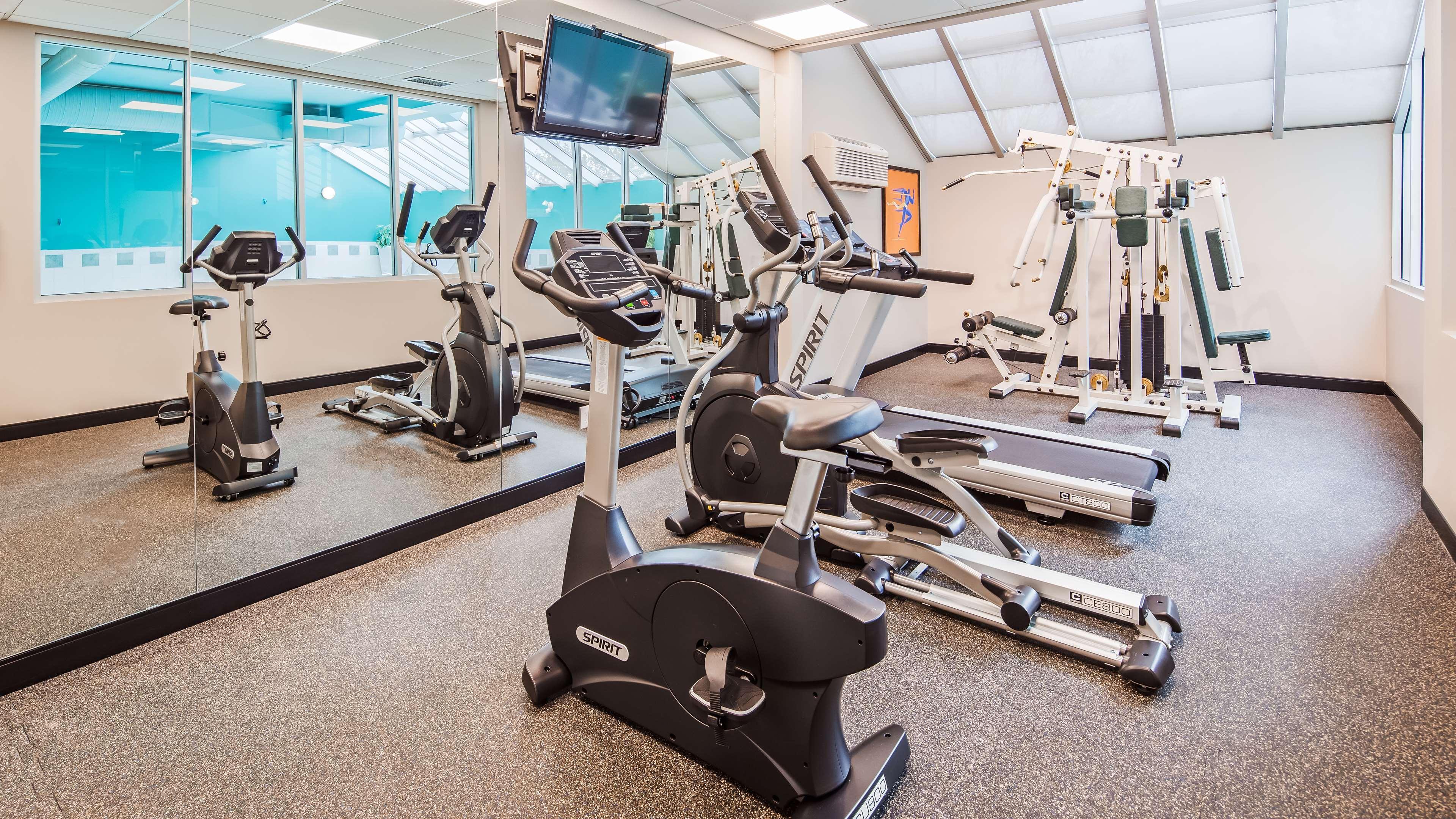 Best Western Plus Calgary Centre Inn Bagian luar foto