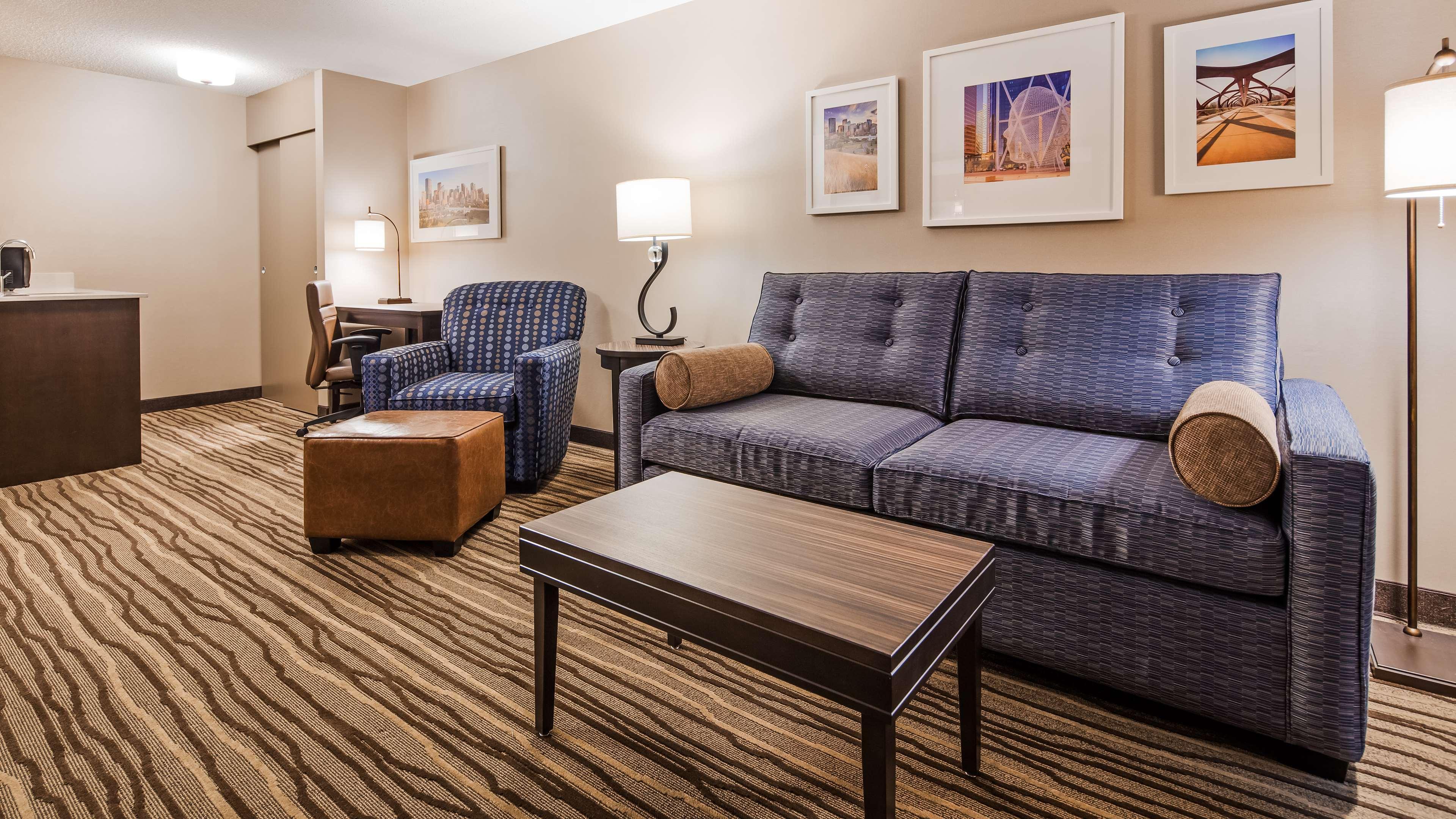 Best Western Plus Calgary Centre Inn Bagian luar foto