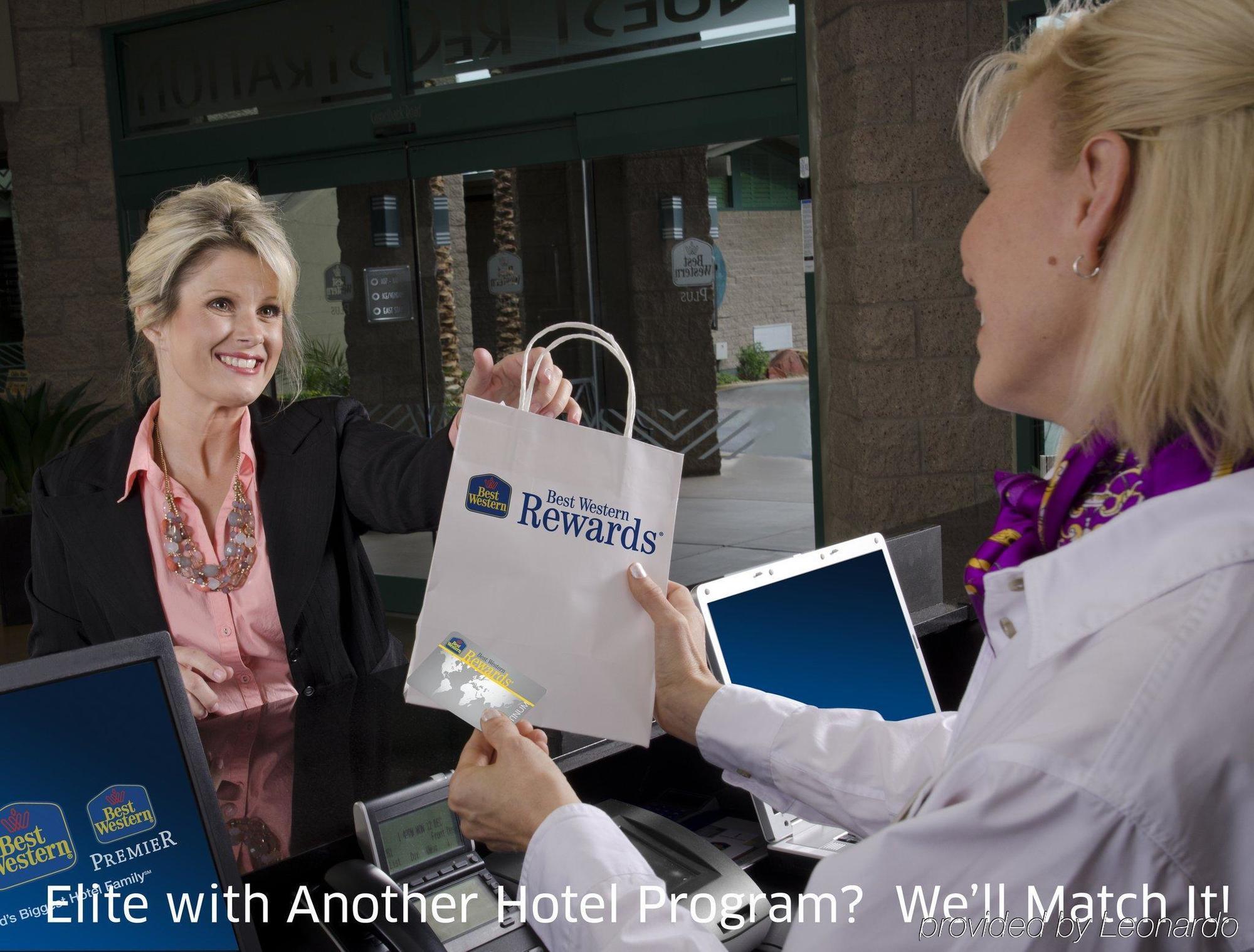 Best Western Plus Calgary Centre Inn Bagian luar foto