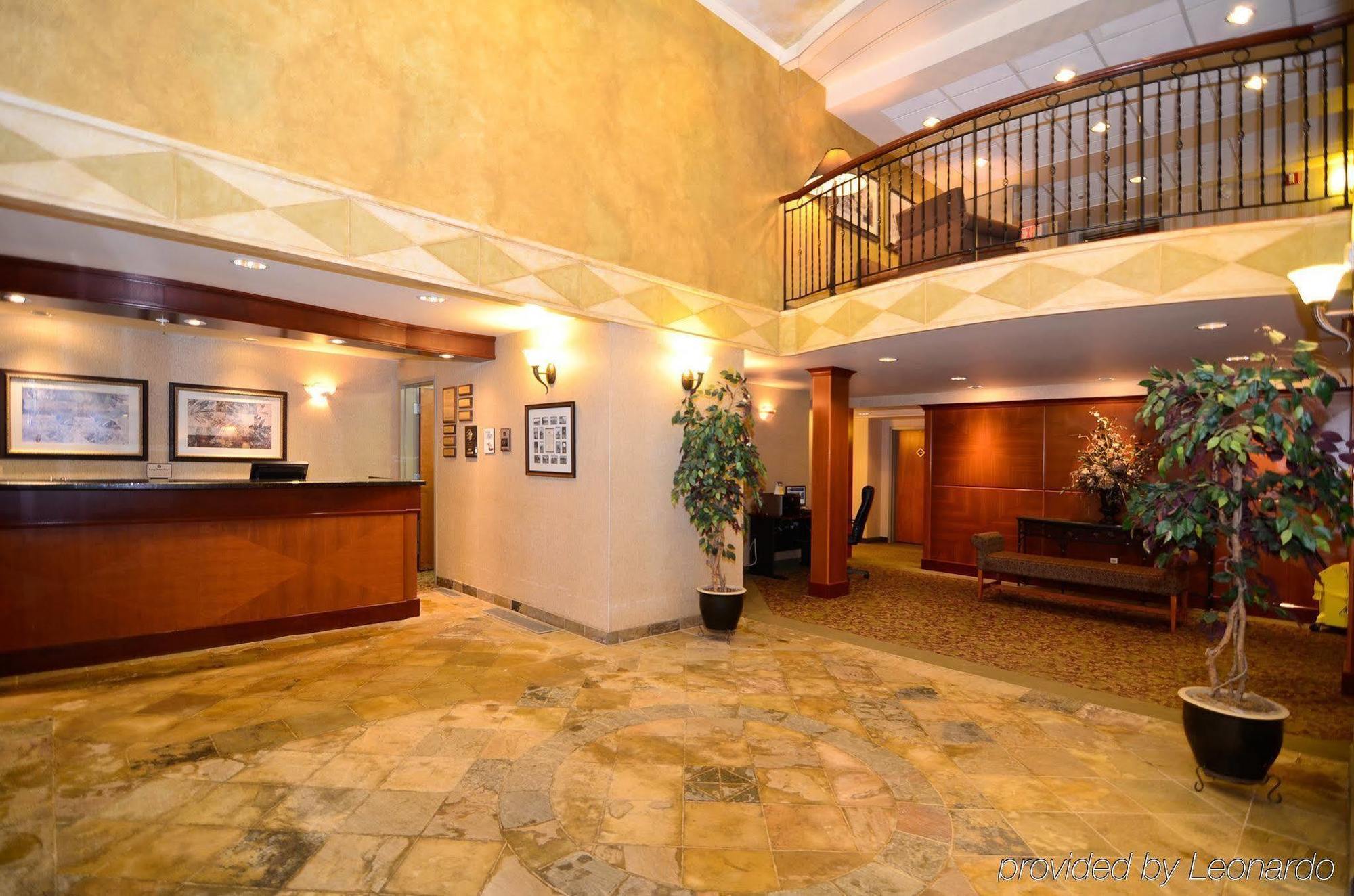 Best Western Plus Calgary Centre Inn Bagian luar foto